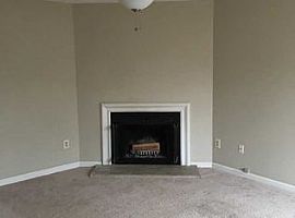  1537 Springfield Dr, Lexington, Ky 40515 3 Beds 1 Bath 1,107 S in Lexington, KY (Photo 4 of 5)