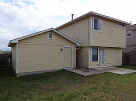 Single Famil Home For Rent in Manor, TX (Photo 2 of 2)