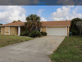 Single Family Home For Rent  in Cape Coral, FL