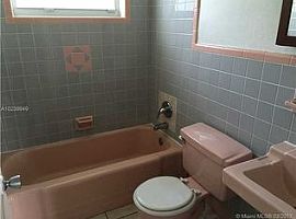 Single Family Home For Rent  in Miramar, FL (Photo 2 of 4)