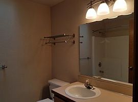 Single Family Home For Rent  in Mount Vernon, WA (Photo 4 of 4)