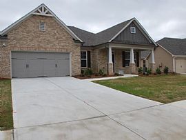 Single Family Home For Rent  in Lawrenceville, GA
