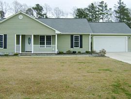 Single Family Home For Rent  in Jacksonville, NC