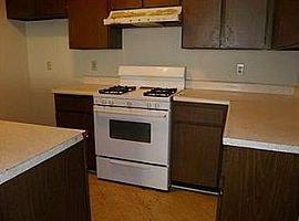 Single Family Home For Rent  in Desoto, TX (Photo 3 of 4)