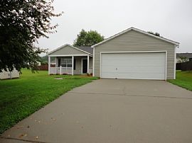 Single Family Home in Easley, SC