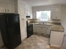  203 Lanewood Dr, Greenville, Sc 29607 3 Beds 2 Baths 1,600 Sqf in Greenville, SC (Photo 2 of 4)