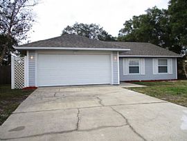 Single Family Home For Rent  in Deltona, FL
