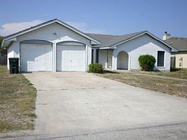 Single Family Home For Rent  in Corpus Christi, TX