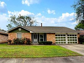 Single Family Home For Rent  in Spring, TX