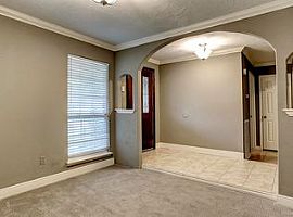 Single Family Home For Rent  in Spring, TX (Photo 2 of 4)