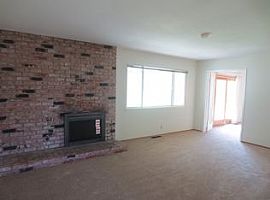 Single Family Home For Rent  in Cupertino, CA (Photo 2 of 4)