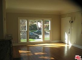 Single Family Home For Rent  in Los Angeles, CA (Photo 3 of 4)