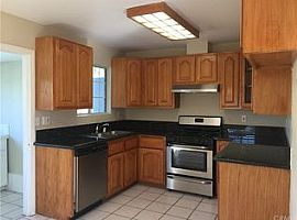 Single Family Home For Rent  in Arcadia, CA (Photo 2 of 4)