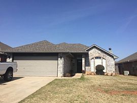 Single Family Home For Rent  in Yukon, OK