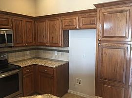 Single Family Home For Rent  in Yukon, OK (Photo 4 of 4)