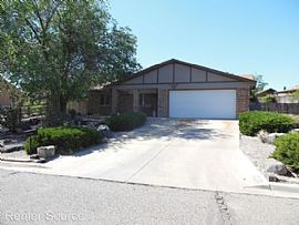 Single Family Home For Rent  in Albuquerque, NM