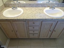 Single Family Home in Orange Park, FL (Photo 5 of 7)