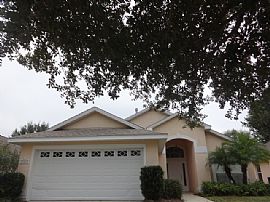 Single Family Home in Haines Creek, FL