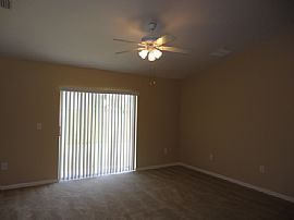 Single Family Home in Wesley Chapel, FL (Photo 2 of 6)