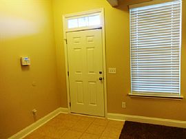 Single Family Home in Richmond Hill, GA (Photo 2 of 6)