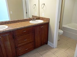 Single Family Home in Richmond Hill, GA (Photo 5 of 6)