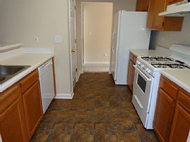 Single Family Home in Acworth, GA (Photo 3 of 6)