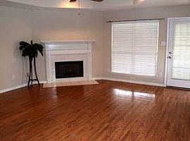 Single Family Home For Rent  in Mobile, AL (Photo 2 of 4)