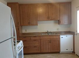 Single Family Home For Rent  in Pacifica, CA (Photo 2 of 4)