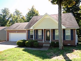 Single Family Home in Clarksville, TN