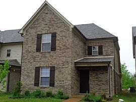 Single Family Home in Cordova, TN
