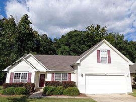 Single Family Home in Batesville, SC