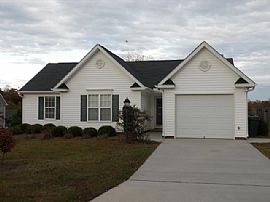 Single Family Home in Waughtown, NC