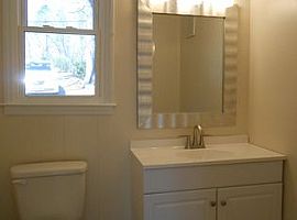 401 Severin St, Chapel Hill, Nc 27516 (747) 444-3766 in Chapel Hill, NC (Photo 6 of 8)