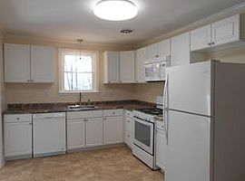 401 Severin St, Chapel Hill, Nc 27516 (747) 444-3766 in Chapel Hill, NC (Photo 7 of 8)