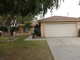 Single Family Home in Bakersfield, CA