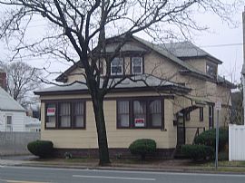 House for Rent in South Hempstead, NY (Photo 2 of 6)