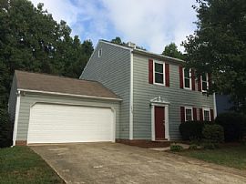 Single Family Home in Huntersville, NC