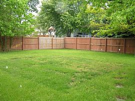 Beautiful 4beds 1.5bath Home in Columbus/large Eat-In Kitchen in Columbus, OH (Photo 11 of 12)