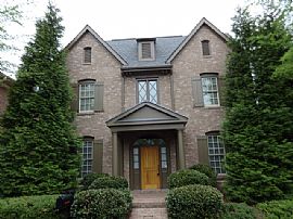 Single Family Home in Roswell, GA