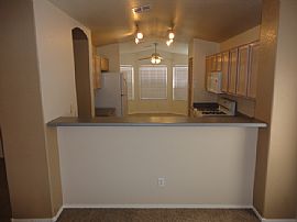 Single Family Home For Rent  in Phoenix, AZ (Photo 4 of 4)