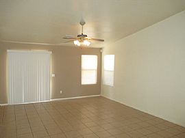 Single Family Home For Rent  in Avondale, AZ (Photo 3 of 4)
