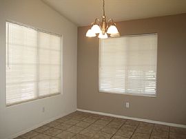 Single Family Home For Rent  in Avondale, AZ (Photo 4 of 4)