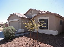 Single Family Home For Rent  in Mesa, AZ