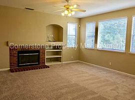 A Spacious 4 Beds and 2 Baths Home For Rent in San Jose, CA (Photo 2 of 5)