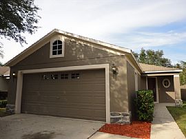 Single Family Home in Seffner, FL