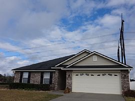 Single Family Home in Middleburg, FL