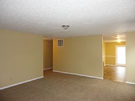 Single Family Home For Rent  in Greenwood, IN (Photo 4 of 5)