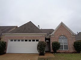 Single Family Home in Cordova, TN