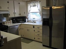 This Home Is Simply Amazing! Immaculate Home with 3bd/2ba in Greenville, SC (Photo 2 of 10)