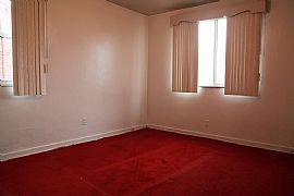 Cozy 3br Single Family Home Newly Renovated Full Bath in Pittsburgh, PA (Photo 2 of 10)
